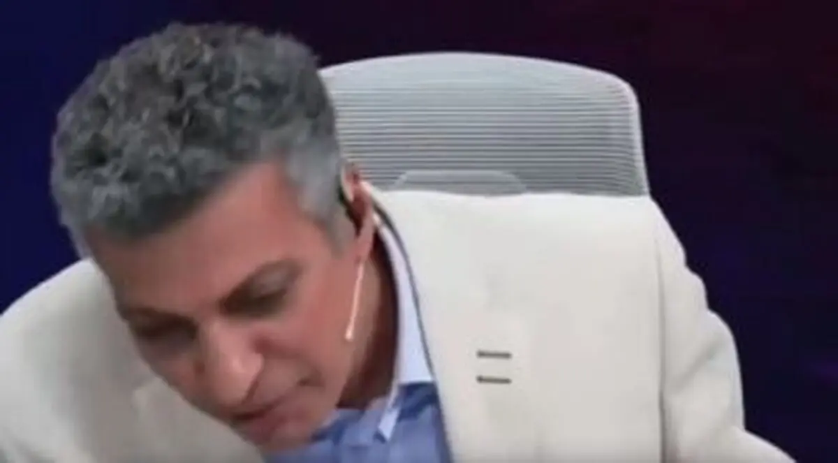 عادل فردوسی‌پور: یک مقدار شیرین عقلم