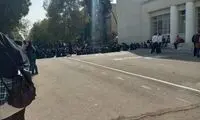 سفره ناهار در دانشگاه تهران روی زمین پهن شد
