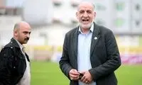بازیکنان ایرانی به اندازه جراح مغز پول می‌گیرند!