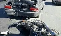 یک پژو موتورسیکلت را از وسط نصف کرد!