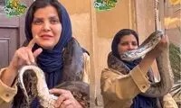 این زن ایرانی زیر بغل مار پیتون را پیدا کرد!