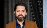 سلفی جدید و جذاب از بهرام رادان در ماشین شخصی‌اش