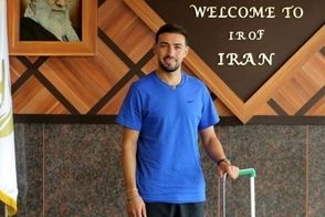 مونیر الحدادی در تهران به هواداران استقلال پیام داد