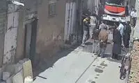 لحظه تلخ مصدومیت 3 آتش‌نشان در آتش‌سوزی مهاباد
