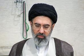 تصویری از مجتبی خامنه‌ای در دوران نوجوانی در جبهه