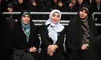 حضور ژیلا صادقی در مراسم تشییع رهبر انقلاب