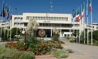 تجمع دو دسته از دانشجویان در دانشگاه فردوسی