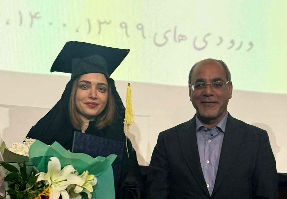 بهنوش طباطبایی با بادیگاردهایش دکترا گرفت!