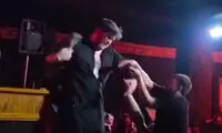 رفتار عجیب یک مداح در مراسم محرم توجه‌ها را جلب کرد