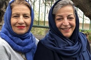 پست احساسی احترام بروند برای تولد خواهر مشهورش