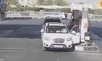 آتش گرفتن خودروی شاسی بلند در پمپ بنزین