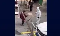 درگیری مادربزرگ ۹۵ساله با ماموران قرنطینه