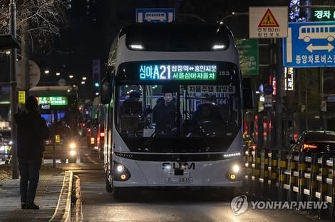 اولین اتوبوس‌ خودران شیفت شب جهان در سئول