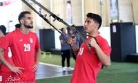 معمای جذب یک استقلالی توسط قرمزها