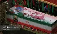 تصاویر وداع مردم هرمزگان با شهید تنگسیری