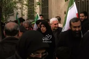 حاتمی‌کیا در مراسم چهلم رهبر شهید انقلاب