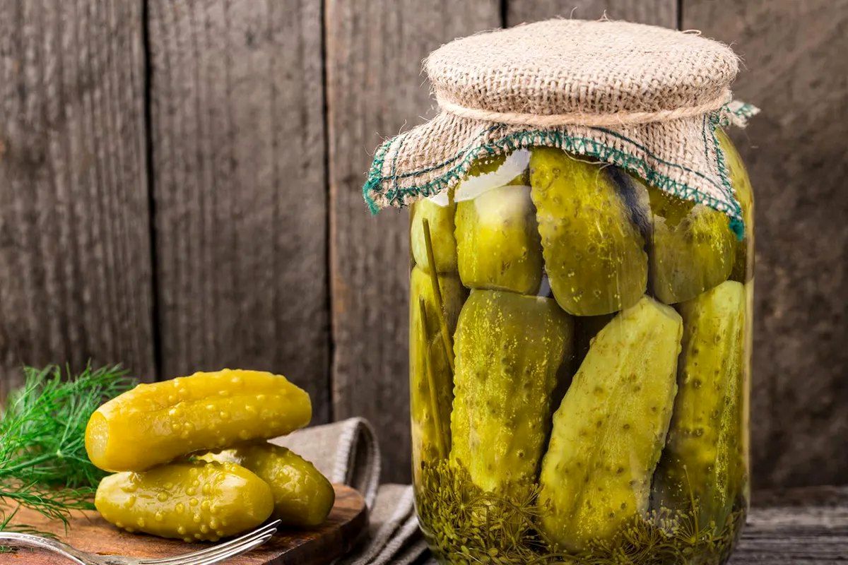 فوت کوزهگری ترد و لذیذ شدن خیارشور خانگی