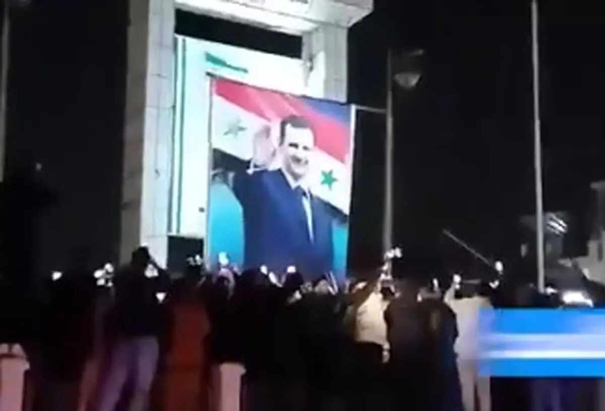 تصویر بشار اسد دوباره در سوریه بالا رفت!