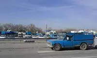 متلاشی شدن ناگهانی نیسان آبی مقابل تعمیرگاه