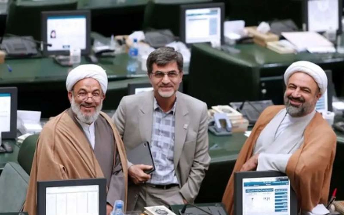 آقایان تندرو! بگذارید یک شب مردم با آرامش بخوابند
