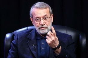 لاریجانی: تسلیم شدن برابر آمریکا، راهی به ناکجا آباد