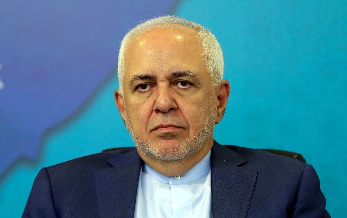 مجری تلویزیون بعد از اسنپ‌بک به ظریف و روحانی گیر داد