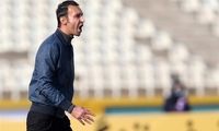 درگیری بازیکنان پرسپولیس و هوادار در تونل ورزشگاه

