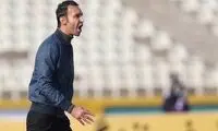 درگیری بازیکنان پرسپولیس و هوادار در تونل ورزشگاه

