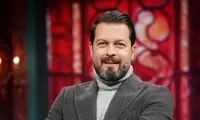 پژمان بازغی: از عمد سرود ملی رو نخوندم
