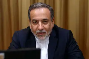 واکنش عراقچی به حمله آمریکا به کشتی تجاری ایران