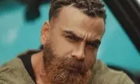 معین زد میهن‌دوستی را برای طرفدارانش معنا کرد