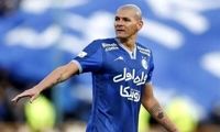 تذکر مامور پلیس به خانواده ستاره استقلال