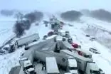 تصادف زنجیره‌ای ۱۰۰ خودرو در برف خبرساز شد