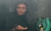 دستگیری مردی که برای بلیط رایگان لباس زنانه پوشید!