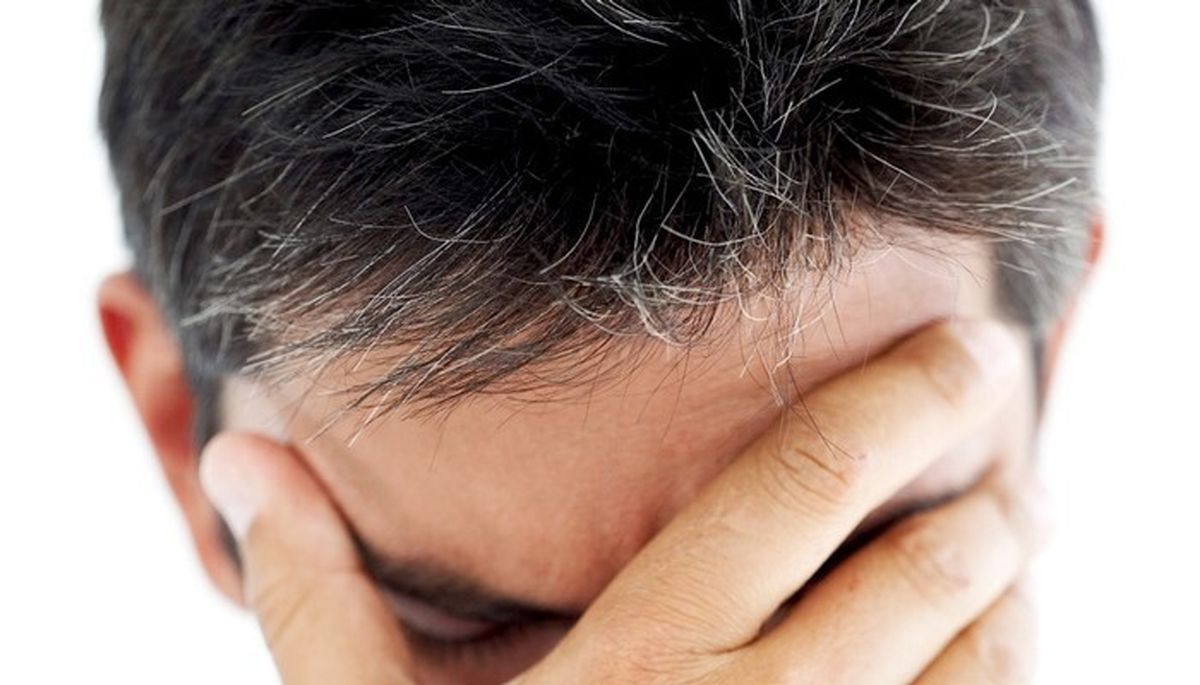   علت سفید شدن موها در سن پایین چیست؟ 