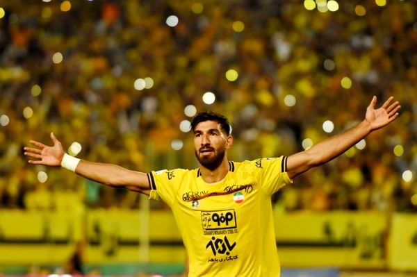 گل عجیب سپاهان به مس در فینال جام حذفی
