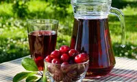طرز تهیه شربت آلبالو بدون شکر با ۳ روش ساده