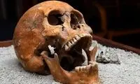 کشف مقبرۀ ۲هزارسالۀ یک پزشک به همراه کیت کامل جراحی!