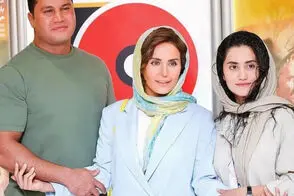 قابی که از خانواده الناز شاکردوست پربازدید شد