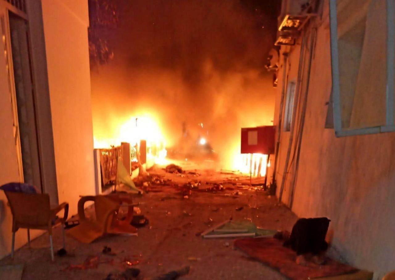 آتشِ خشم مردم بیروت، سفارت آمریکا را سوزاند