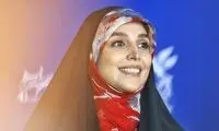 ژست متفاوت مژده لواسانی در کنار دیوار چین