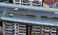صاحبخانه لجباز، شکل اتوبان را عوض کرد!