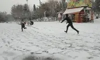 آسمان سخاوتمند شد، تهرانِ سپید، لبخند زد