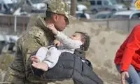 نجات نوزاد ۱۵ ماهه که ۳۱ساعت زیر آوار بود