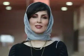 استایل مشکی و نقره‌ای آرزو تاج‌نیا در اکران «سگمار»