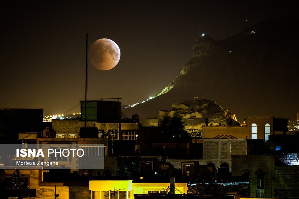  ماه‌گرفتگی ساعات آینده را از دست ندهید