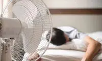 اگر شب‌ها جلوی پنکه می‌خوابید، حتماً این نکات را بخوانید