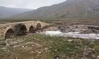 ستون‌های پل تاریخی به جا مانده از صفوی را آتش زباله‌ها سوزاند
