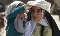 ترلان پروانه و رضا کیانیان در پشت‌صحنه بامداد خمار