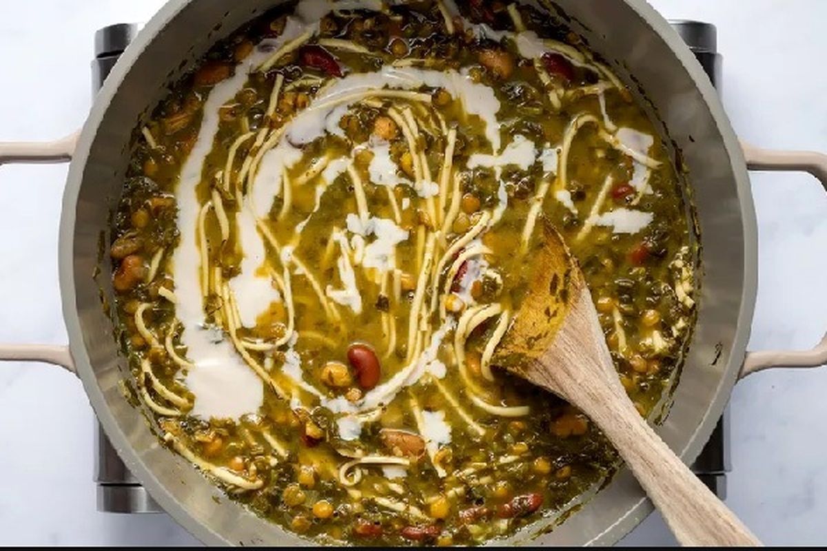 طرز تهیه آش رشته ساده و سریع مرحله به مرحله